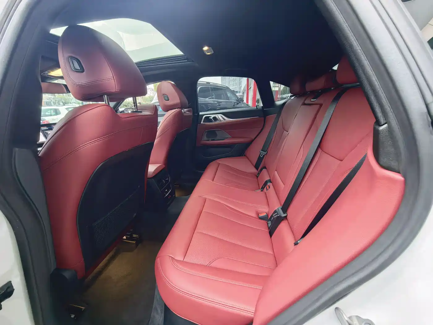 BMW 4 Series 2023 425i Gran Coupe M Sport Shadowline Package фото 15