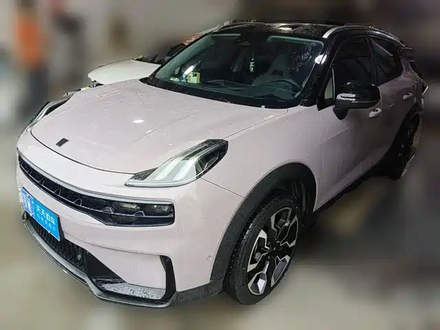 Lynk & Co 06 2023