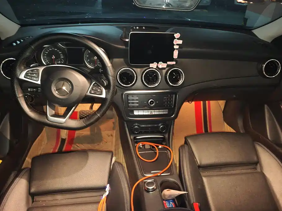 Mercedes-Benz GLA 2019 GLA 200 Dynamic фото 12