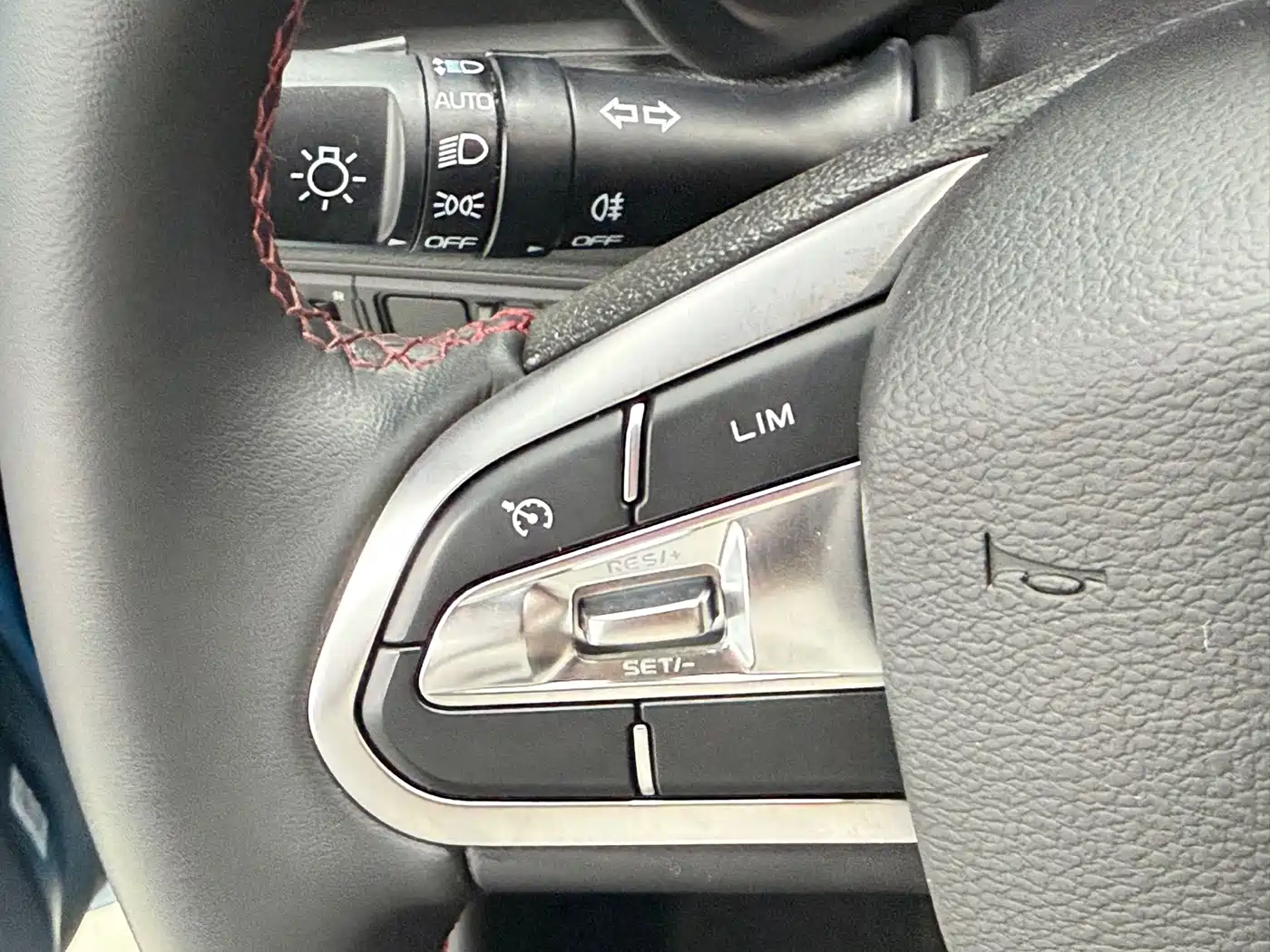 Geely Vision X3 2022 2021 PRO 1.5L CVT Premium