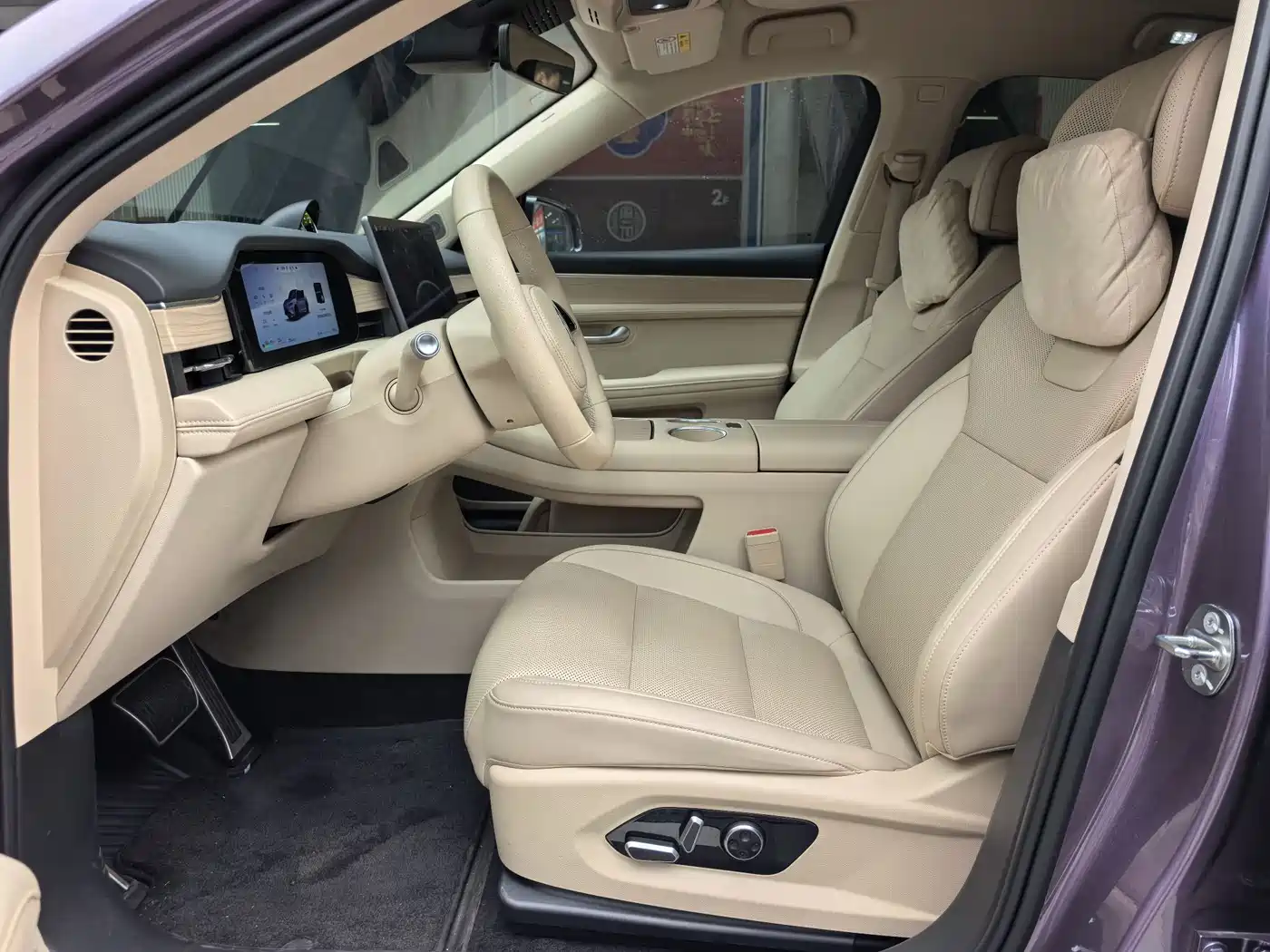 AITO Wenjie AITO M5 2025 Extended Range Ultra AWD фото 24