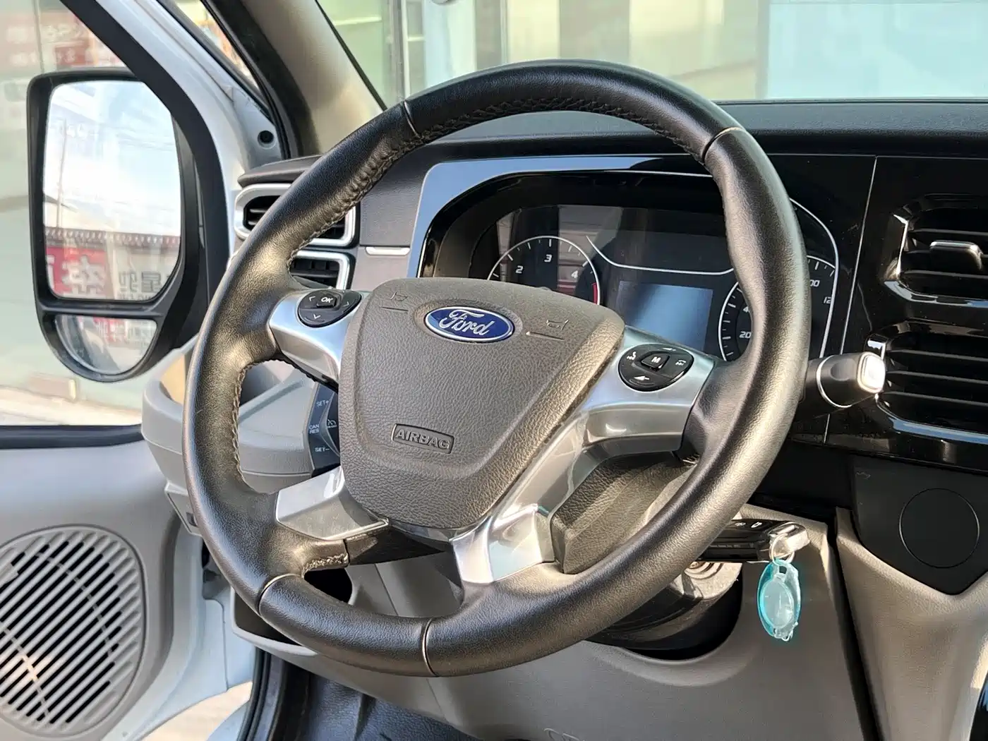 Ford New Generation Transit 2021 2021 2.2T (Package) Automatic Standard Bus Pro Extended Wheelbase Dual Rear Tires (With Sliding Door) 17-Seat High Roof China VI