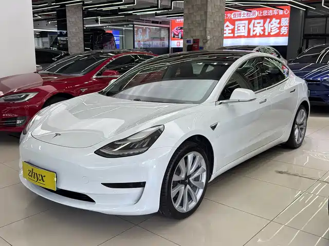 Tesla Model 3 2020