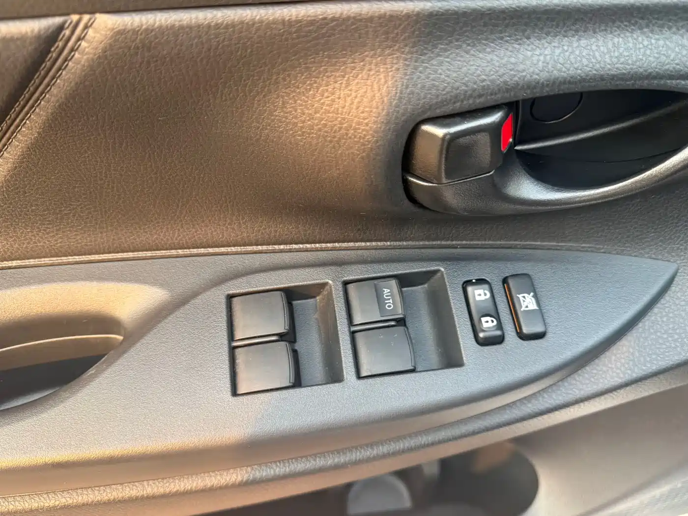 Toyota Vios 2022 1.5L 20th Anniversary Edition фото 12