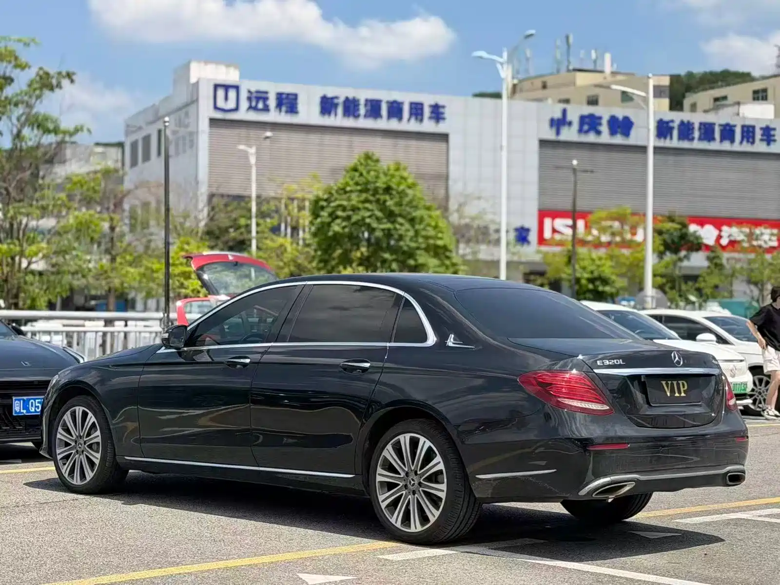 Фото 7 - Mercedes-Benz E-Class