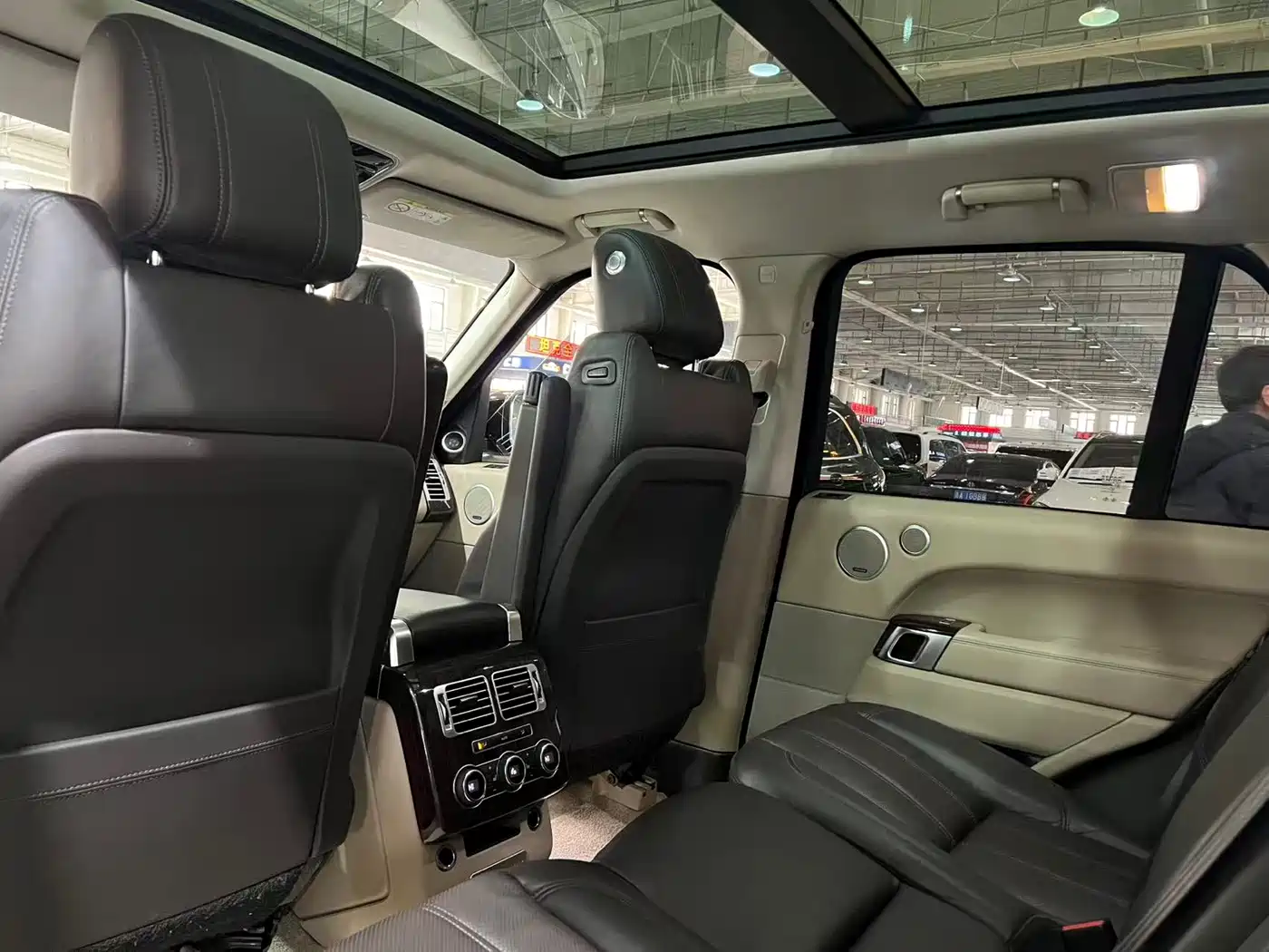 Land Rover Range Rover 2014 3.0 SC V6 Vogue фото 6