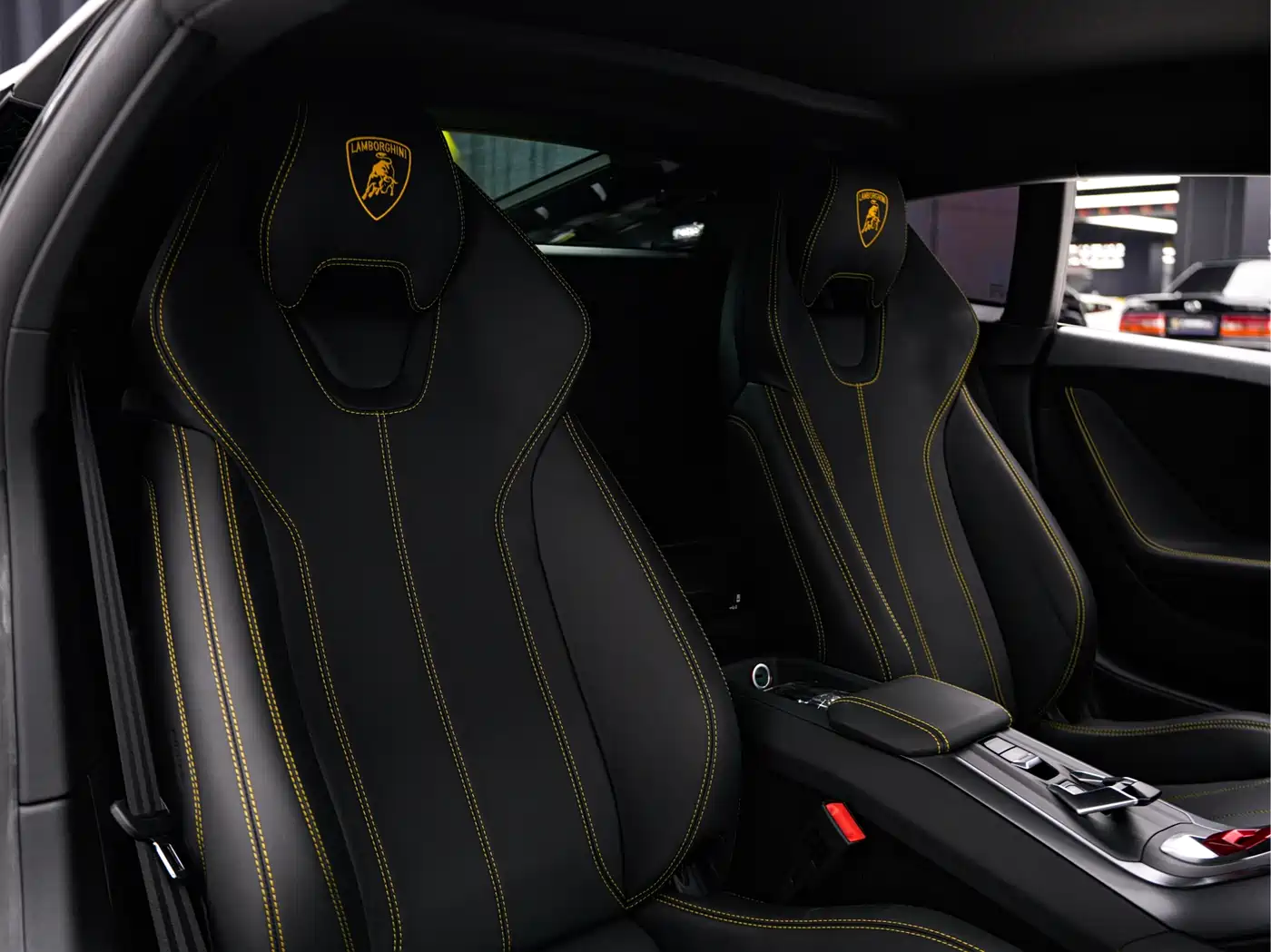LAMBORGHINI HURACÁN