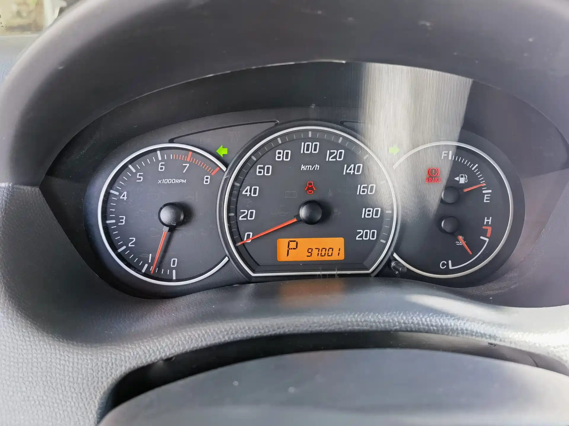Photo 14 - Suzuki Swift