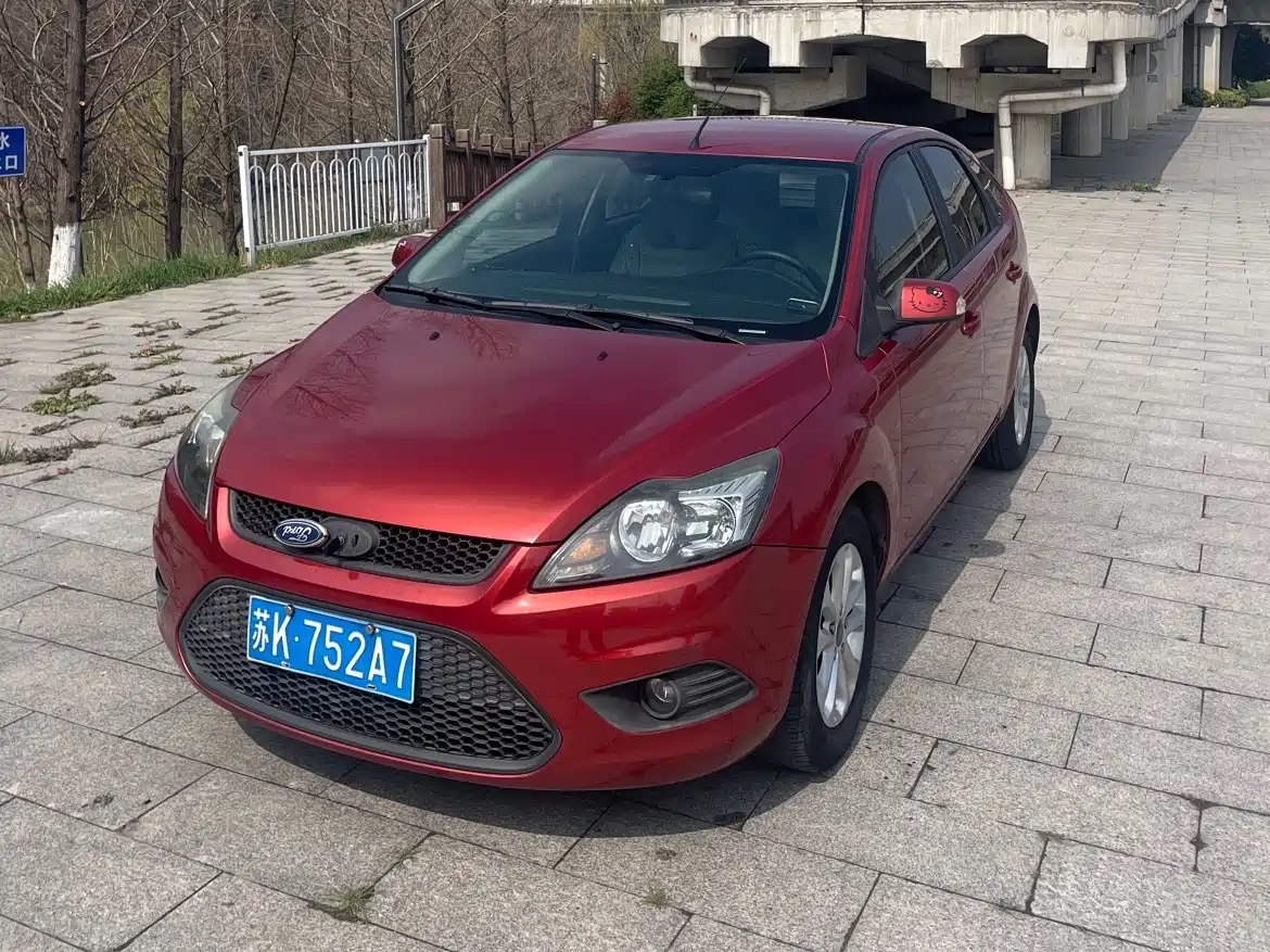 Фото 1 - Ford Focus