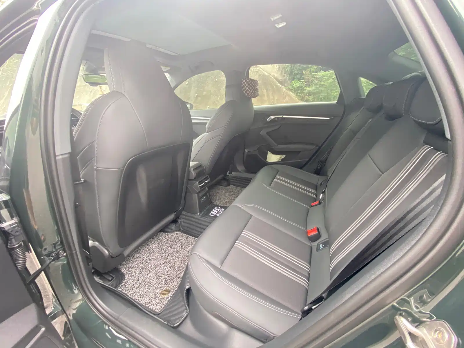 Photo 6 - Audi A3