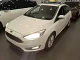 Фото 2 - Ford Focus