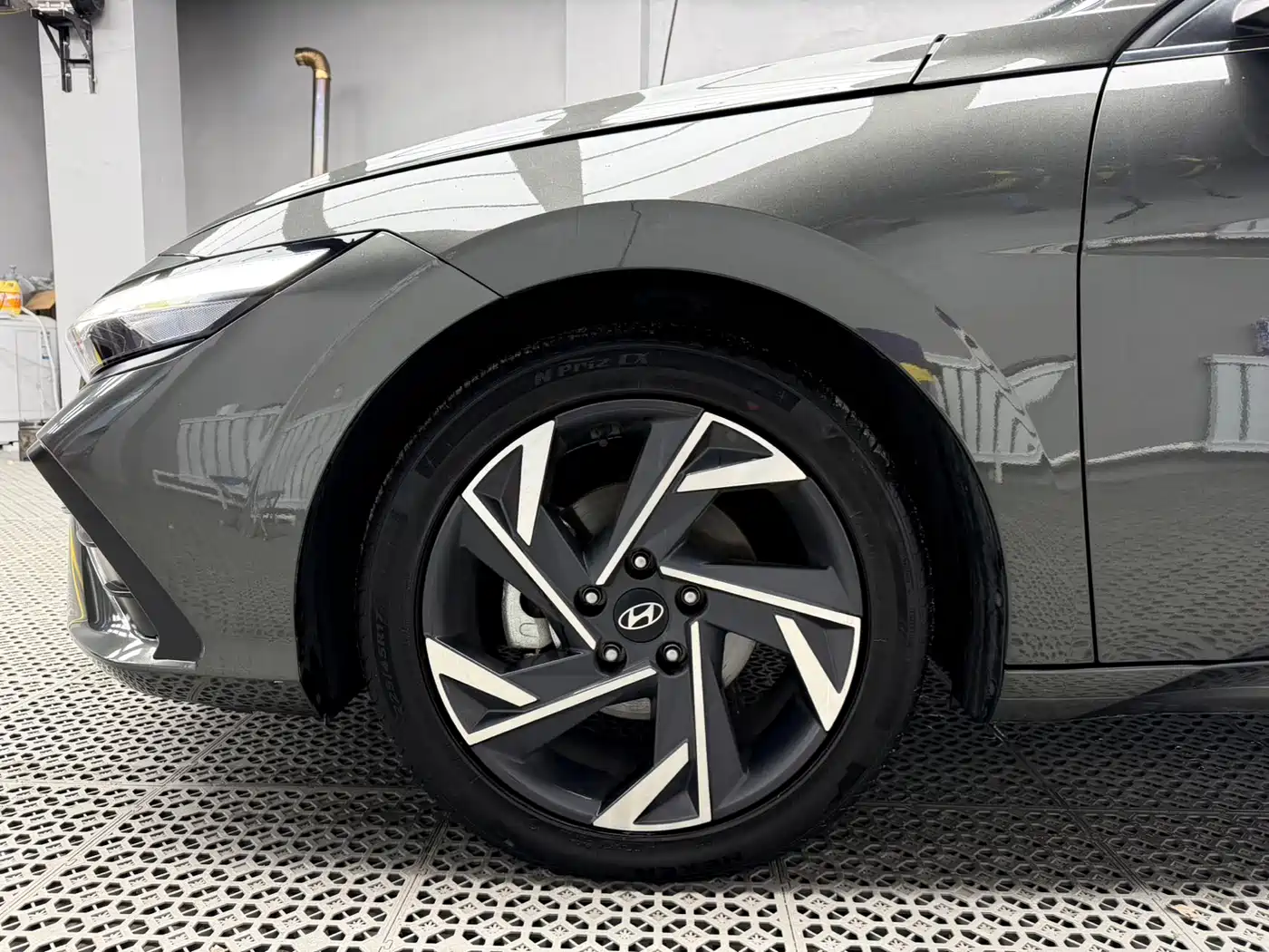 Hyundai Elantra 2023 1.5L CVT GLX Elite Edition фото 8