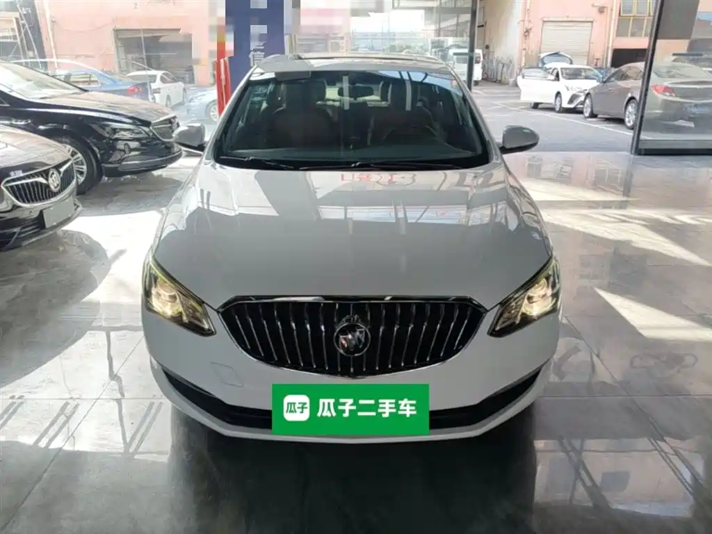 Buick Excelle 2015 15N Automatic Elite фото 3