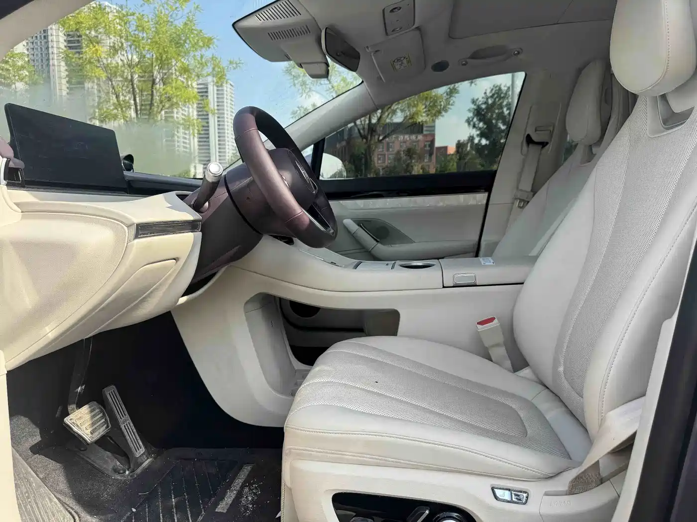 Фото 4 - Zhijie Luxeed R7