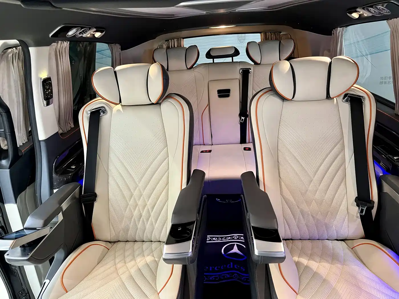 Mercedes-Benz Vito 2023 2.0T Business 7-Seater фото 15
