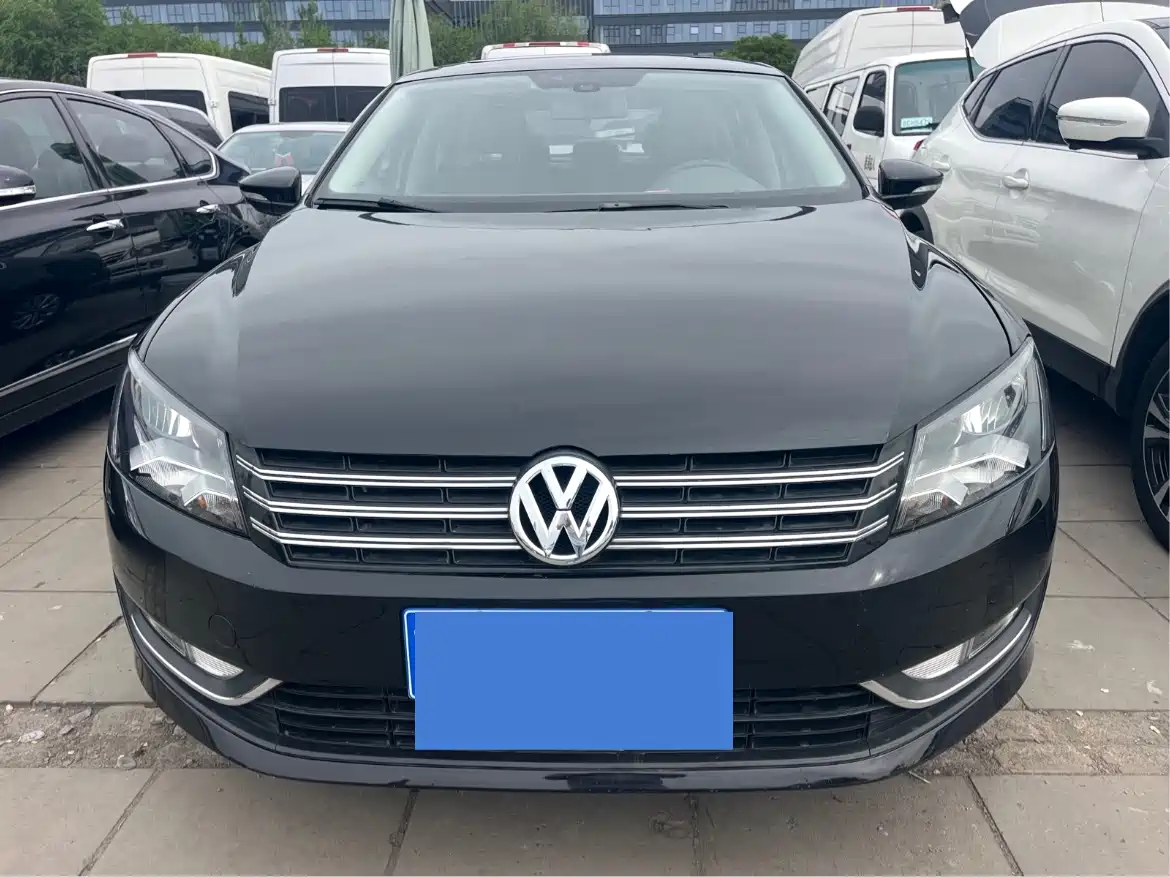 Volkswagen Passat 2013 1.8TSI DSG Zunrong фото 2