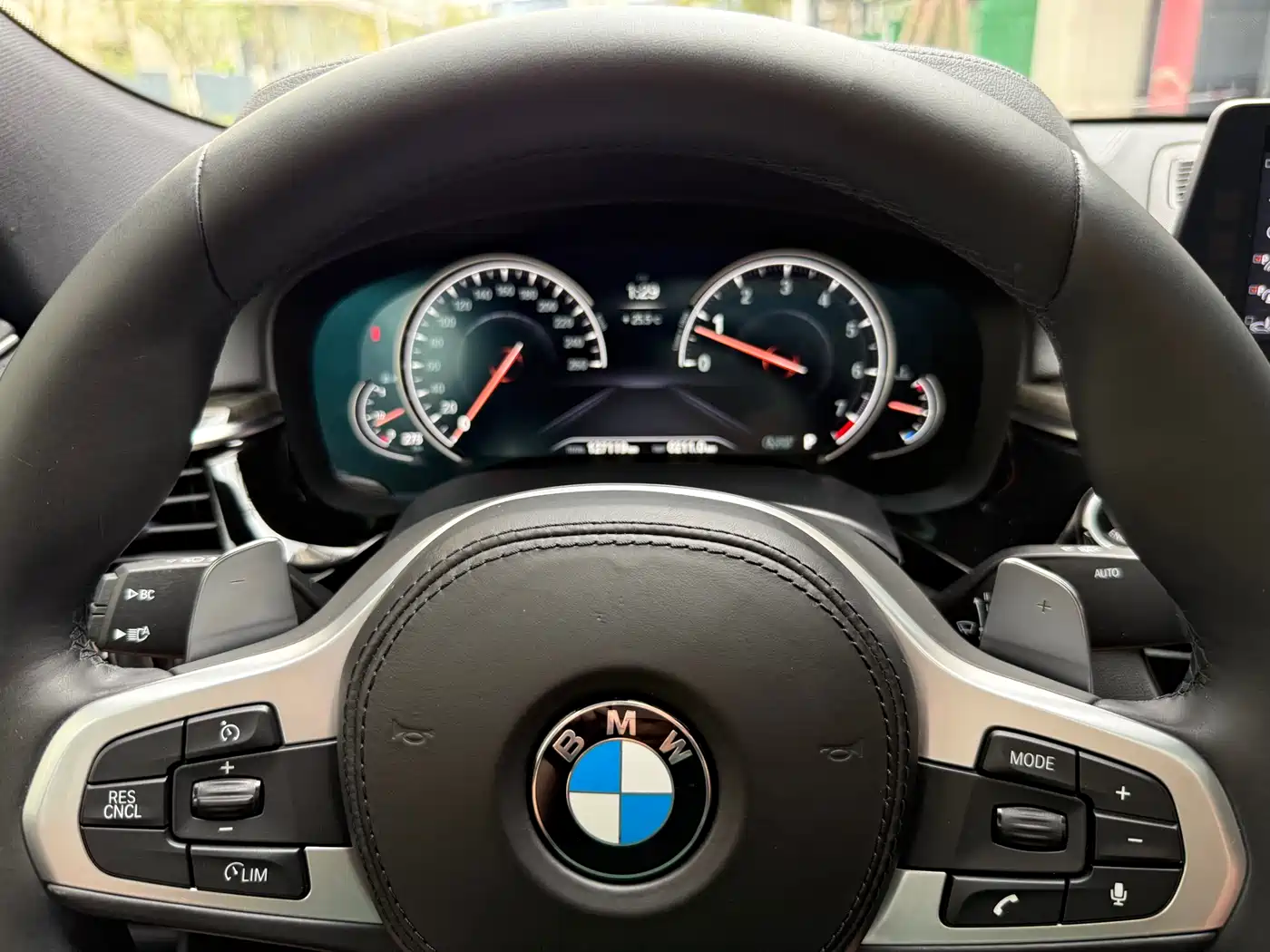 BMW 6 Series GT 2018 630i M Sport Package фото 29