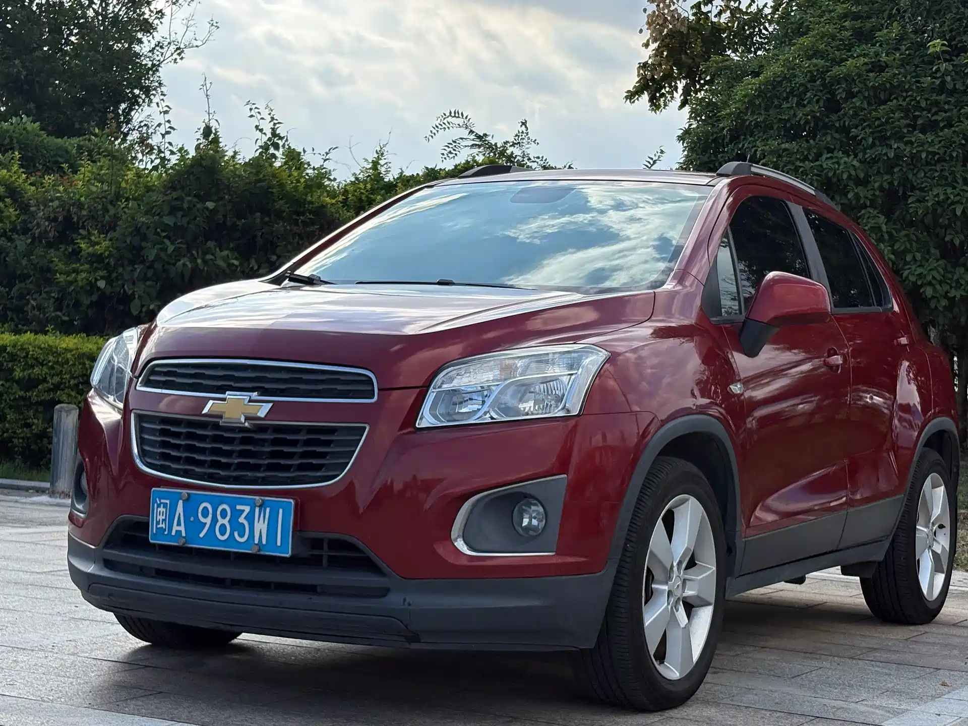 Photo 1 - Chevrolet Trax