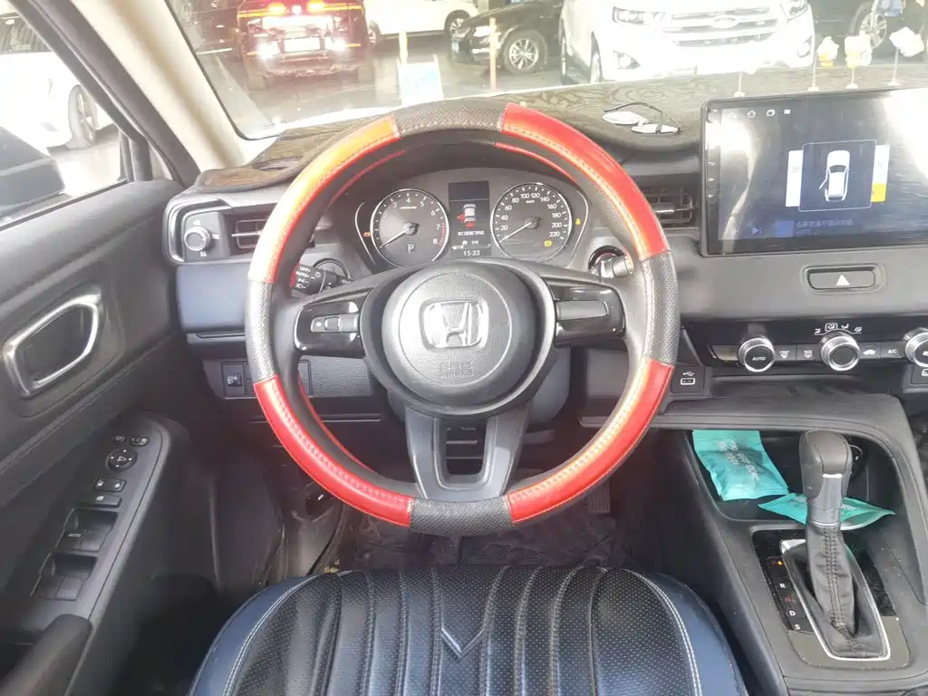 Photo 7 - Honda Vezel