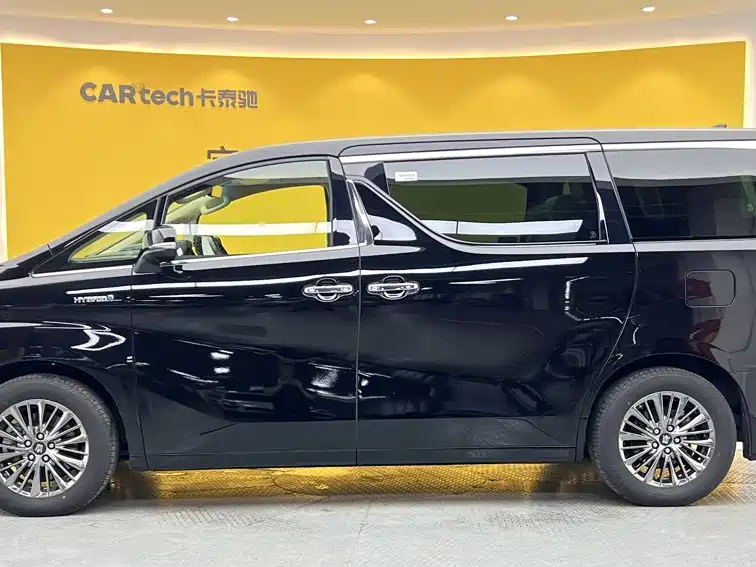 Toyota Vellfire 2022 2021 Crown Hybrid 2.5L HV Premium Edition