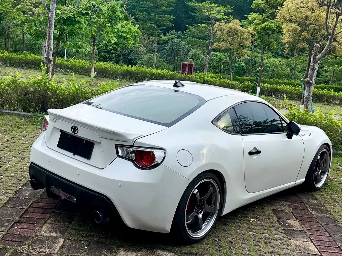 Toyota 86 2013 2.0L Automatic Luxury фото 60