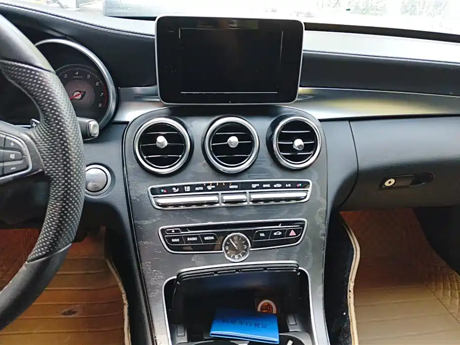 Mercedes-Benz C-Class 2016 C 200 L Sport фото 13