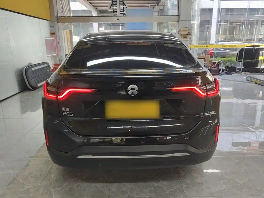 Фото 6 - NIO EC6