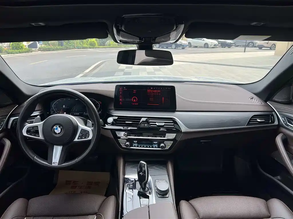 BMW 5 SERIES