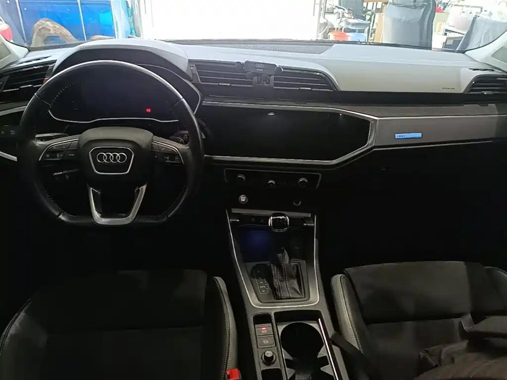 Audi Q3 2019 40 TFSI Fashion Dynamic фото 10