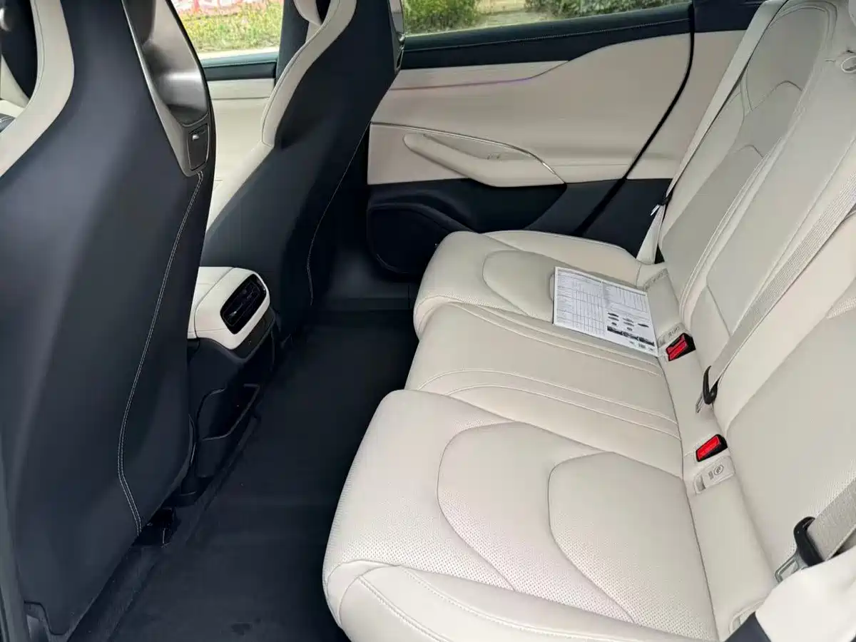 Xiaomi Auto Xiaomi SU7 2024 RWD Ultra Long Range Advanced Smart Driving Pro Edition фото 5