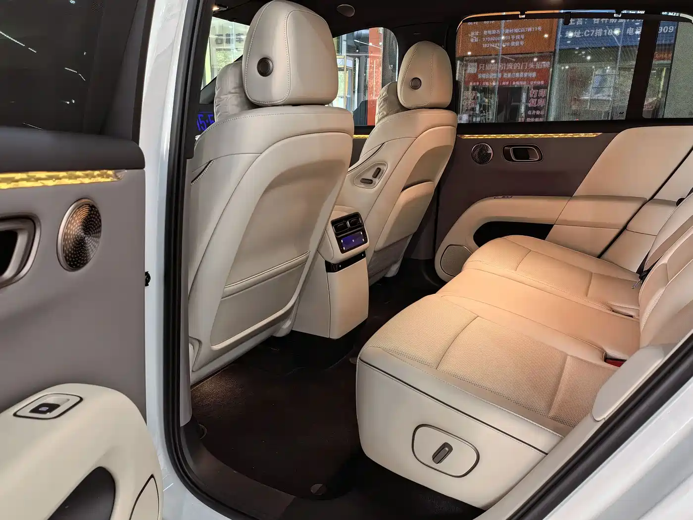 Li Auto i6 2026 2025 4WD Base Model