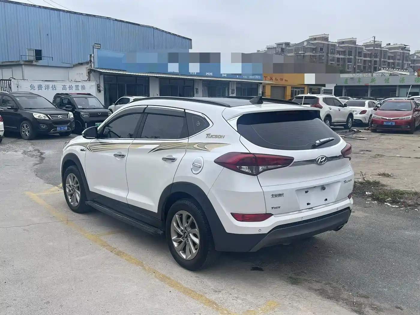 HYUNDAI TUCSON