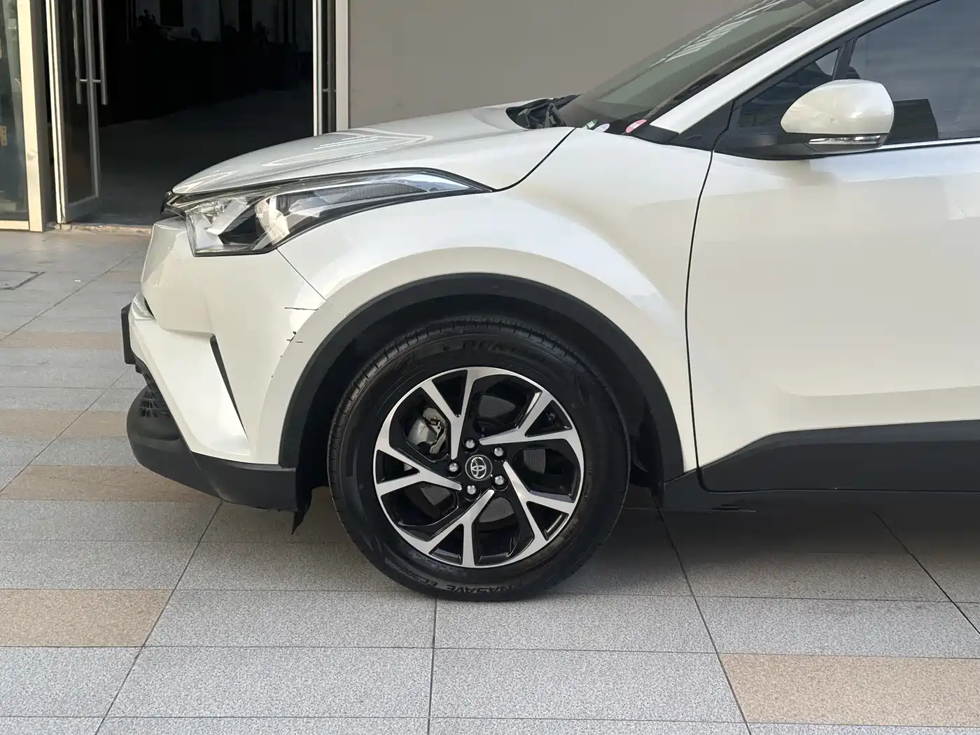 Toyota C-HR 2020 Model 2.0L Leading фото 19