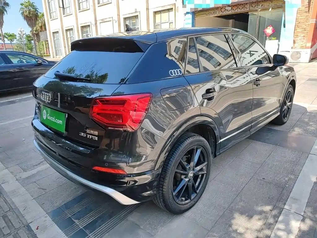 Фото 7 - Audi Q2L