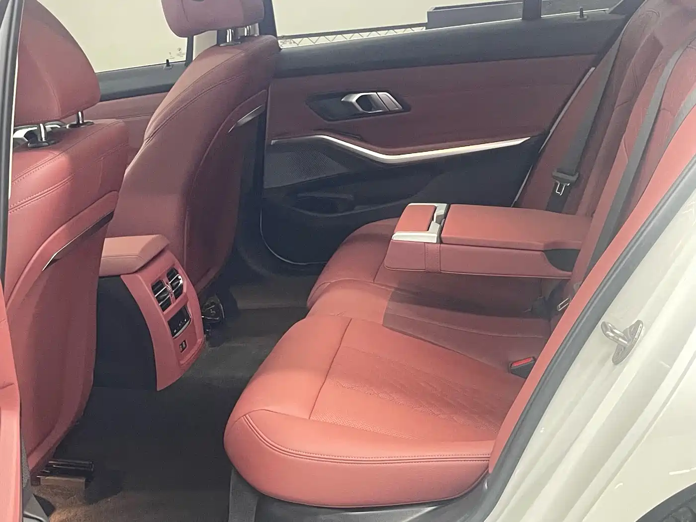 BMW 3 Series 2023 320Li M Sport Package фото 13