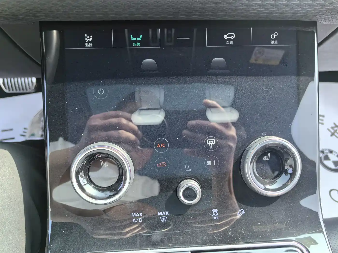 Land Rover Range Rover Velar 2017 P380 R-DYNAMIC S фото 25