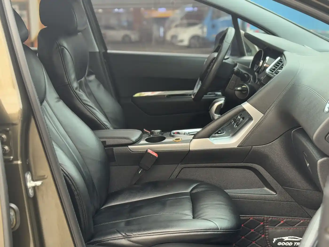 Peugeot 3008 2016 1.6THP Automatic Classic Edition фото 19