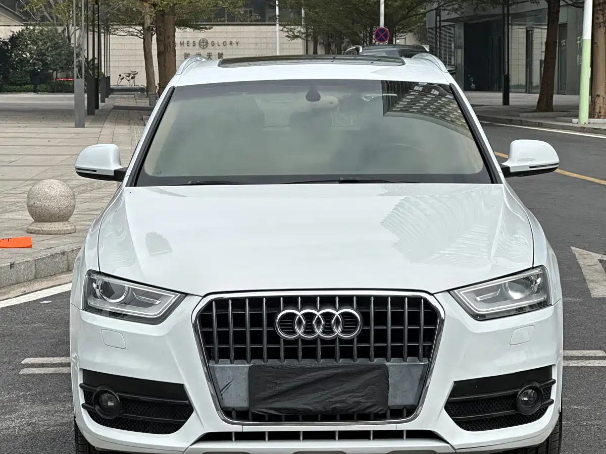 Audi Q3 2013 35 TFSI quattro Technology фото 2