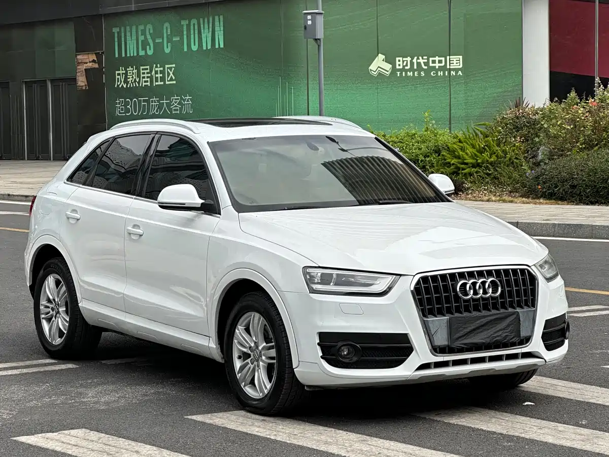 Audi Q3 2013 35 TFSI quattro Technology фото 3