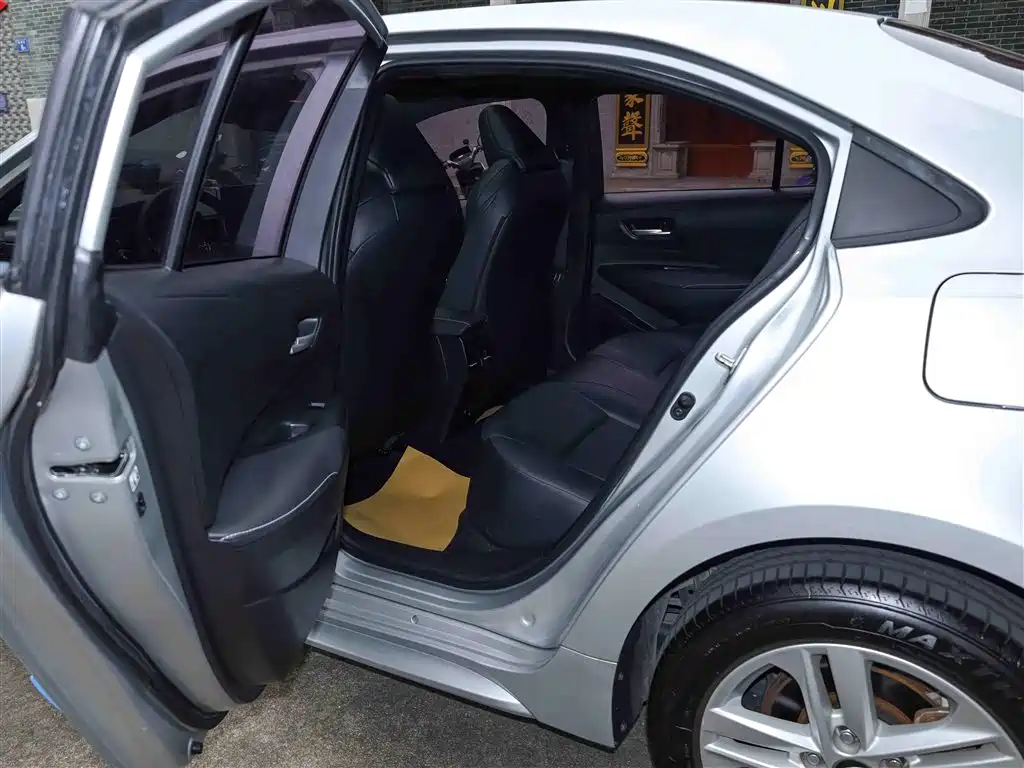 Toyota Levin 2021 185T CVT Luxury Edition фото 6