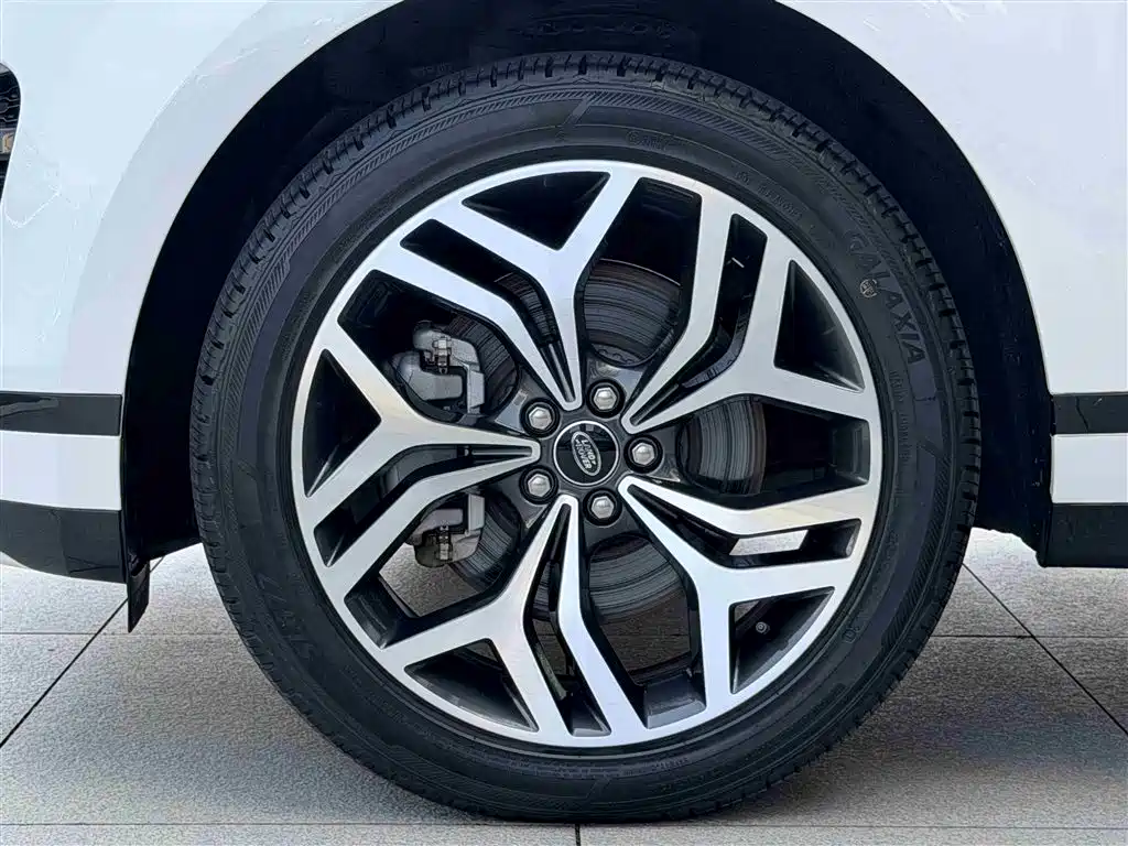 Land Rover Range Rover Evoque 2021 Range Rover Evoque L 249PS R-Dynamic S Performance Edition фото 11