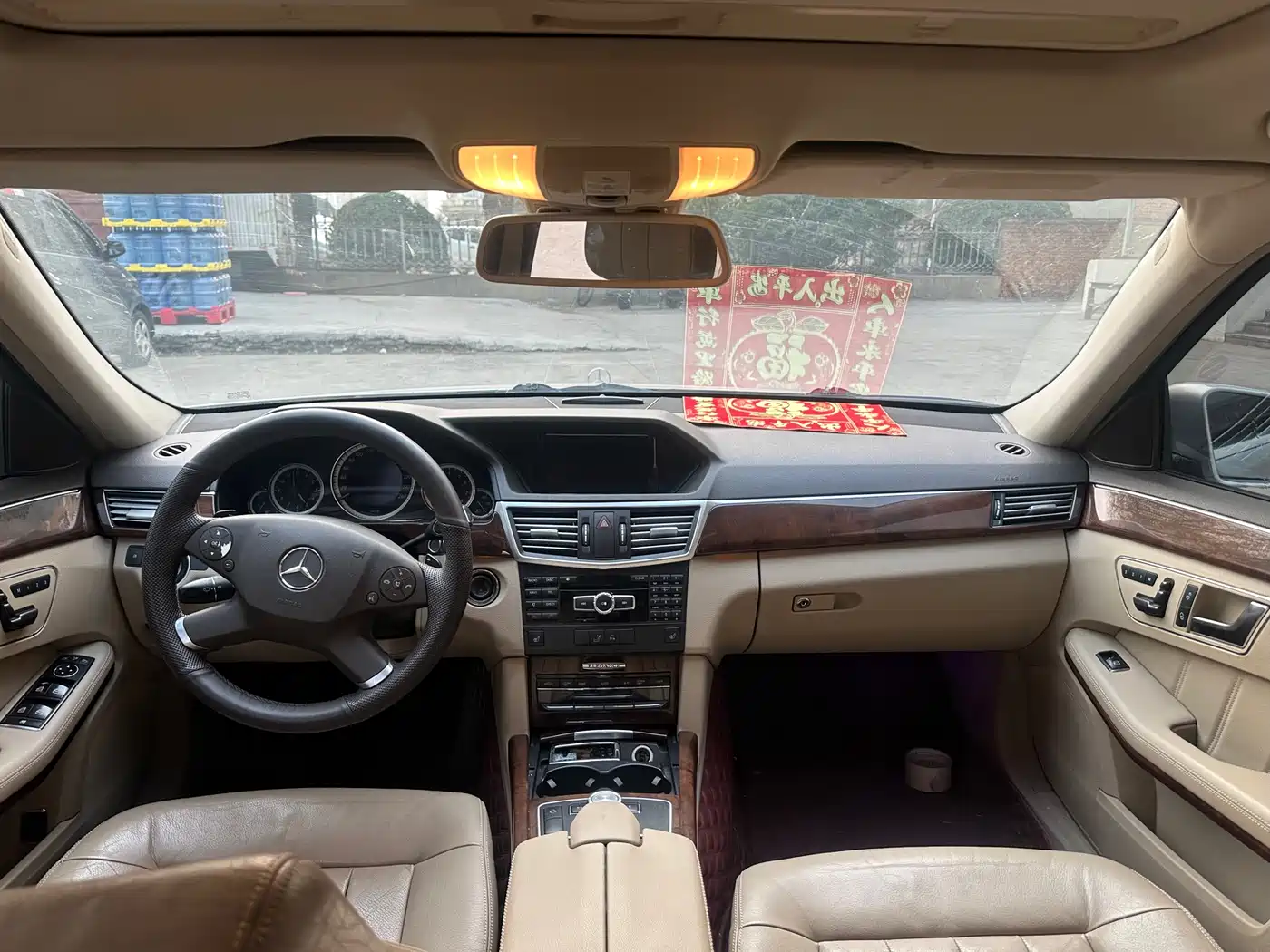 Mercedes-Benz E-Class 2013 E 300 L Fashion фото 8