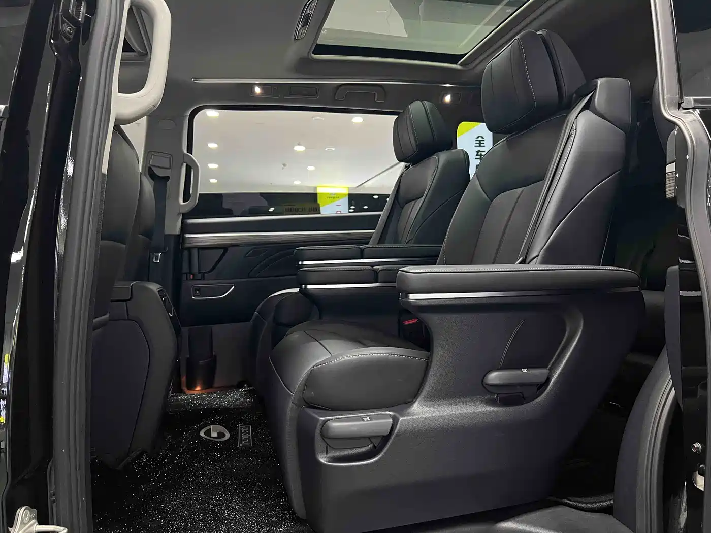GAC Trumpchi Trumpchi M8 2023 Leading Series 390T Prestige Edition фото 22