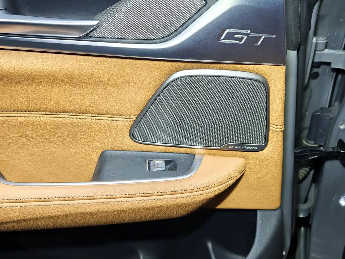 BMW 6 Series GT 2022 Model 630i M Sport Package фото 12