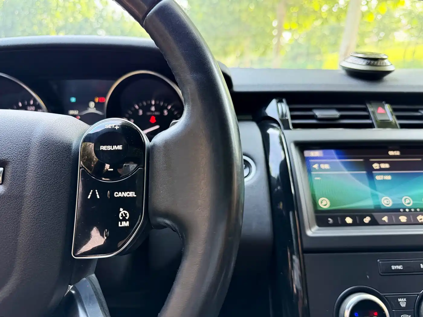 Land Rover Discovery 2019 3.0 SC V6 SE фото 8