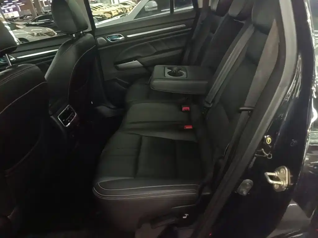 Фото 17 - GAC Trumpchi GS8