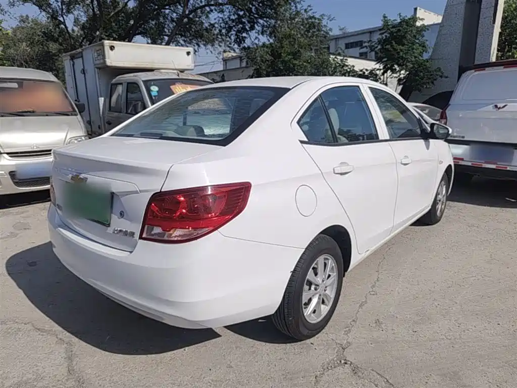 Chevrolet Sail 2018 Sail 3 1.3L Manual Comfort Sunroof фото 7