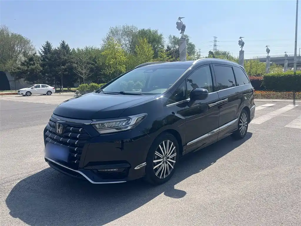 Honda Elysion 2025 2024 2.0L e:HEV Supreme Edition