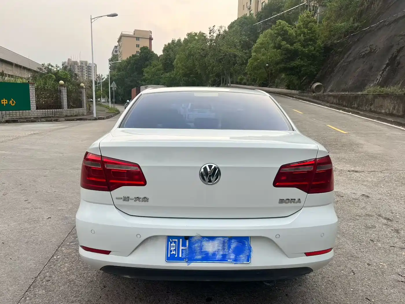 Volkswagen Bora 2014 1.6L Automatic Comfort Edition фото 4