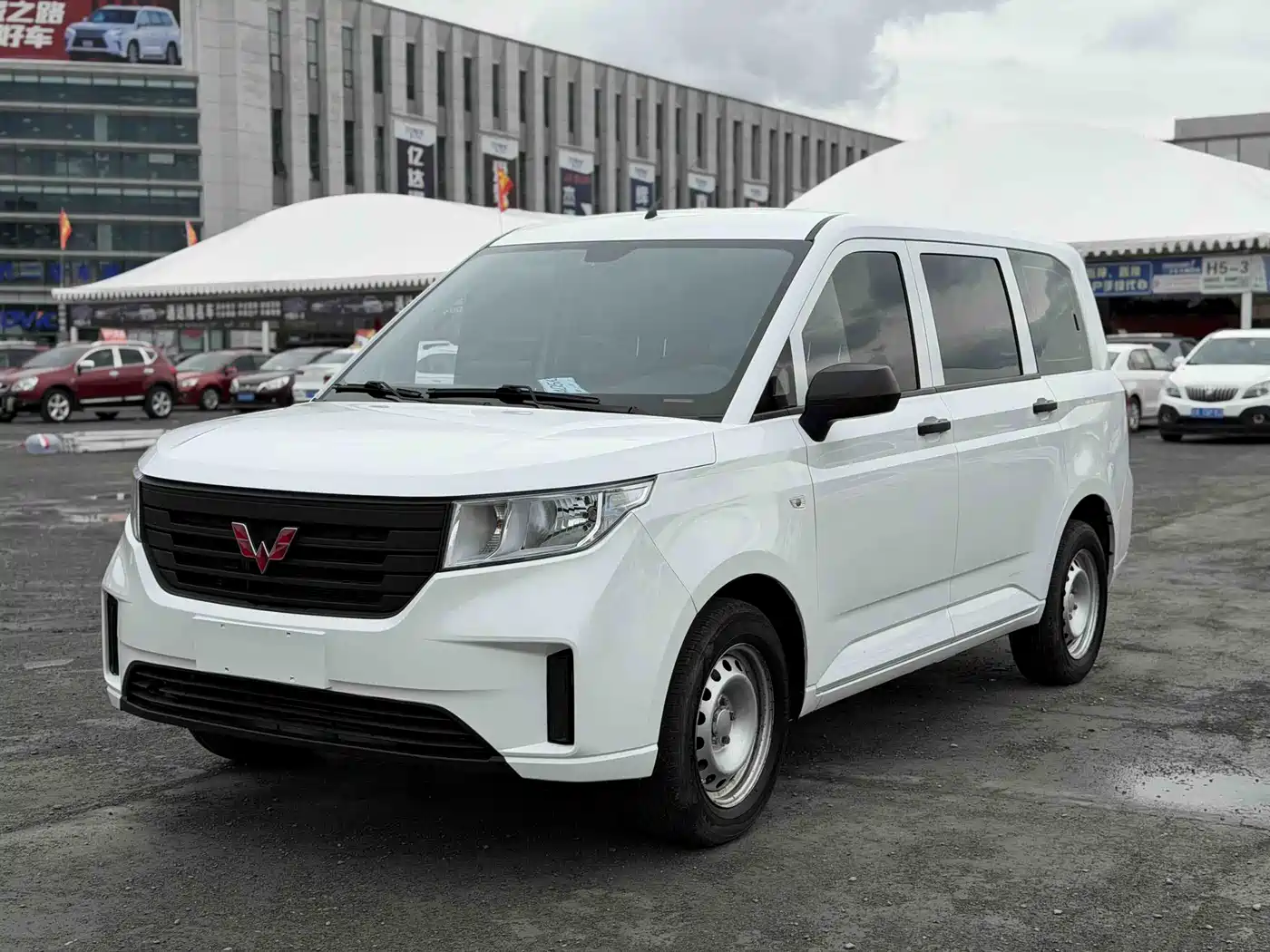 wuling-automobile wuling-hongguang-plus